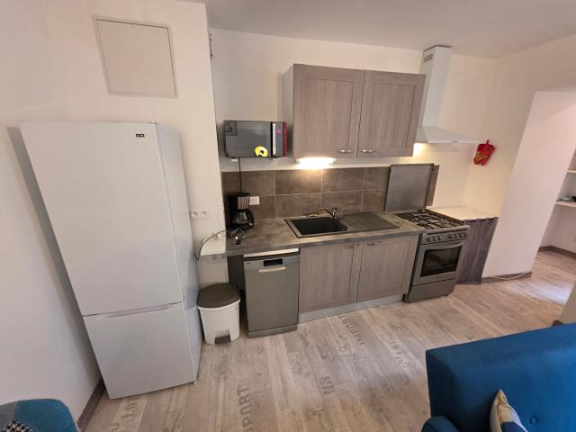 26JG1185 t2 meublé lot 2 + cave