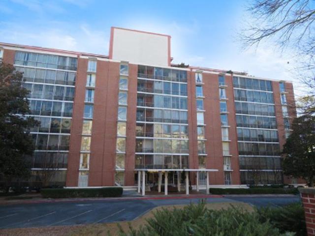 26th St NW Apt 703