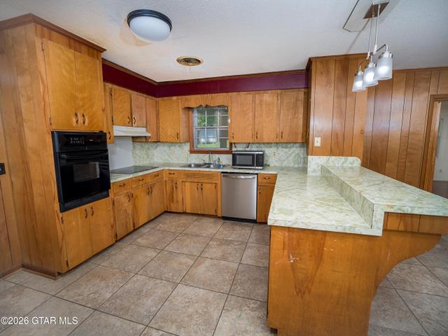 2704 Maple