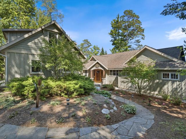 2704 Crescent Shores Drive