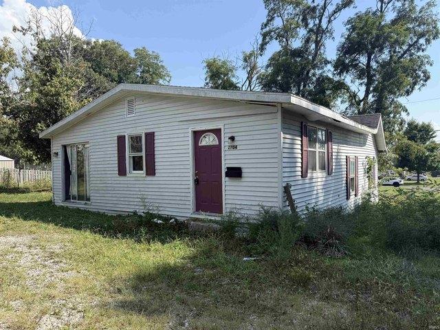 2704 H St, Bedford, IN 47421