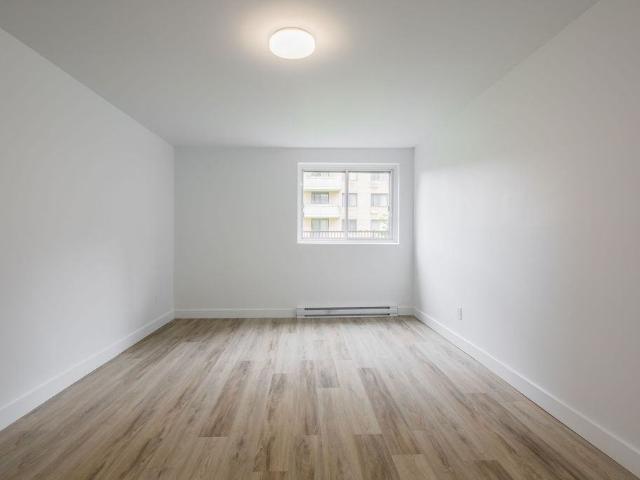 2705 MODUGNO 2 Bedroom Apartment for Rent at 2705 Rue Modugno, Saint Laurent, QC H4R 2A8