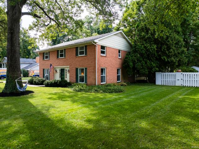2705 W Twickingham Drive