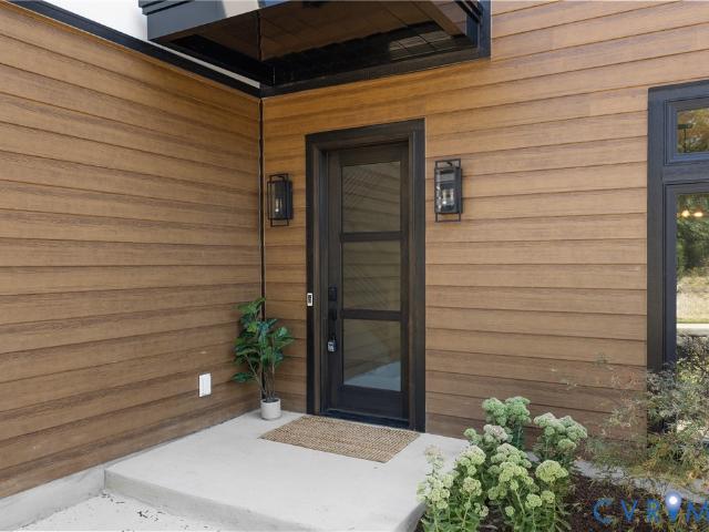 2705 Willoughton Lane