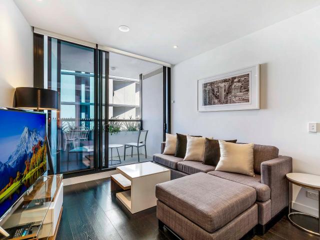 2706/167 Alfred St