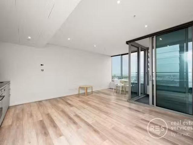 2706/81 South Wharf Drive, Docklands, VIC 3008