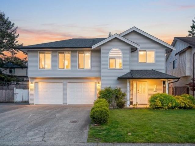 2706 Mitchell Street, Abbotsford, BC, V2T 5G4 house for sale | Listing ID R3136 | Royal LePage