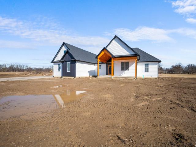 2706 S Custer Road