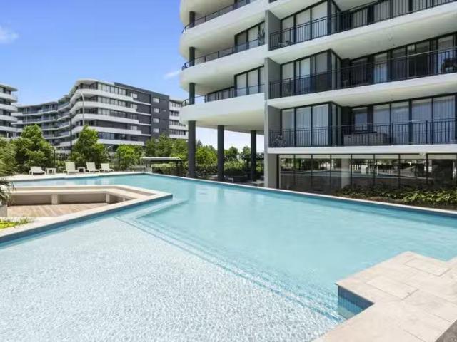 2708/6 Sickle Avenue, Hope Island, QLD 4212 Apartment for Rent