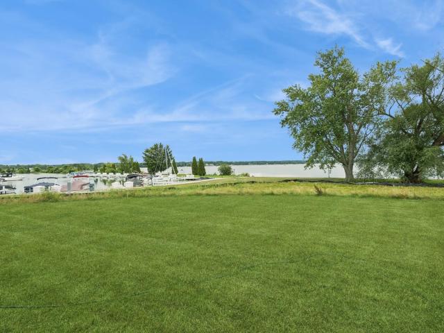 2708 Harbor Ct