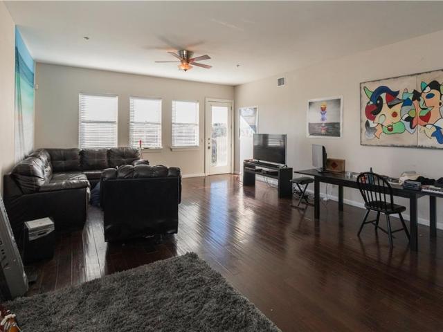 2708 San Pedro St # 302