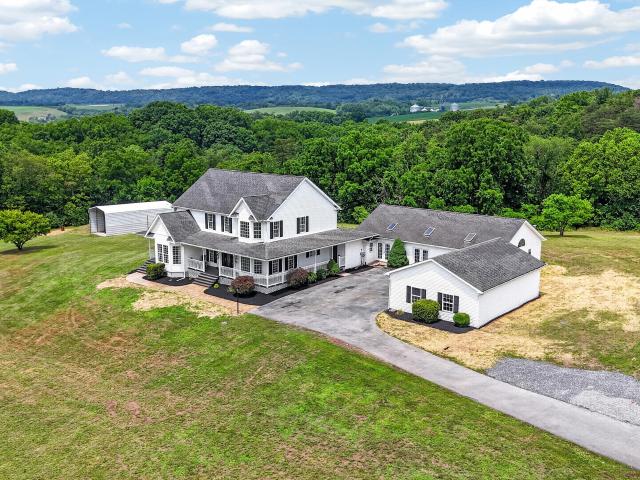 2709 mahantongo creek road