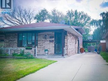 2709 Clemenceau, Windsor, ON, N8T 2P9 house for sale | Listing ID 26012 | Royal LePage