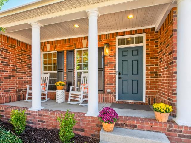 2709 Cortlandt Ln