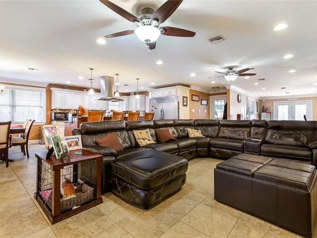 2709 Jean Lafitte Parkway