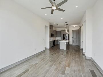 2700 Old Denton Rd, Unit 4427, Carrollton, TX 75007 | MLS #21199