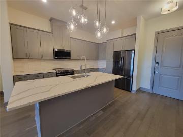 2700 Old Denton Rd, Unit 1017, Carrollton, TX 75007 | MLS #21302