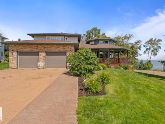 2700 Beach Avenue, Cold Lake, AB, T9M 1K8 house for sale | Listing ID E4499 | Royal LePage