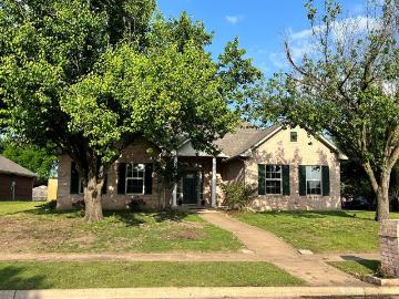 2700 Boyd St, Ennis, TX 75119 | MLS #21242