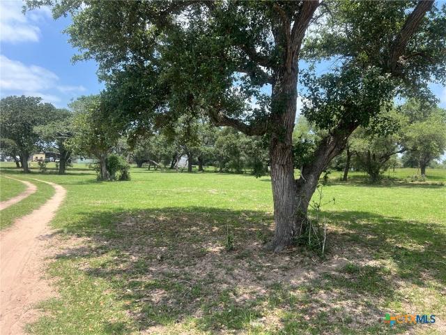 2700 County Road 400, Yoakum, TX 77995 | MLS #544736