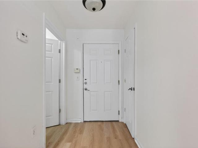 2700 Pine Tree Road NE 1011