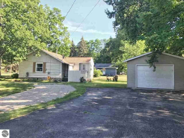 2700 Pinebrook Road