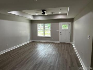 2700 S Belair