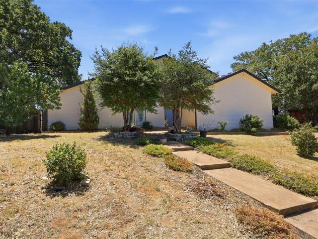 2700 Shadow Wood Court