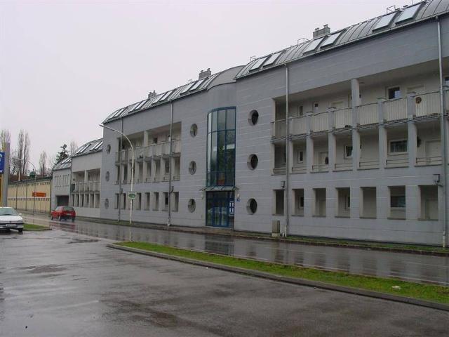2700 Wiener Neustadt, Neudörfler Str.3
