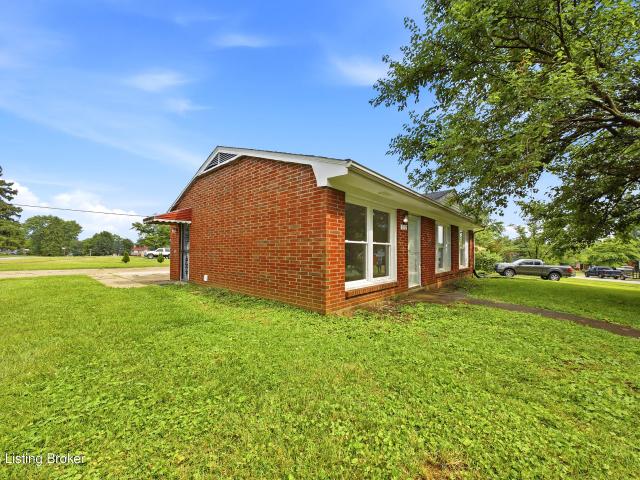 2701 Cranston Dr