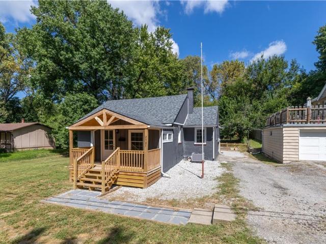 2701 Karnes Road