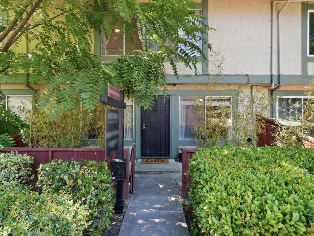 2701 Lone Bluff 18