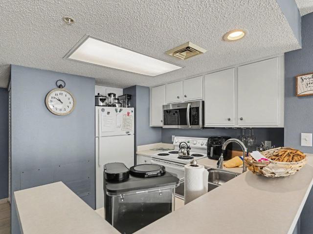 2701 S Ocean Blvd. 1011