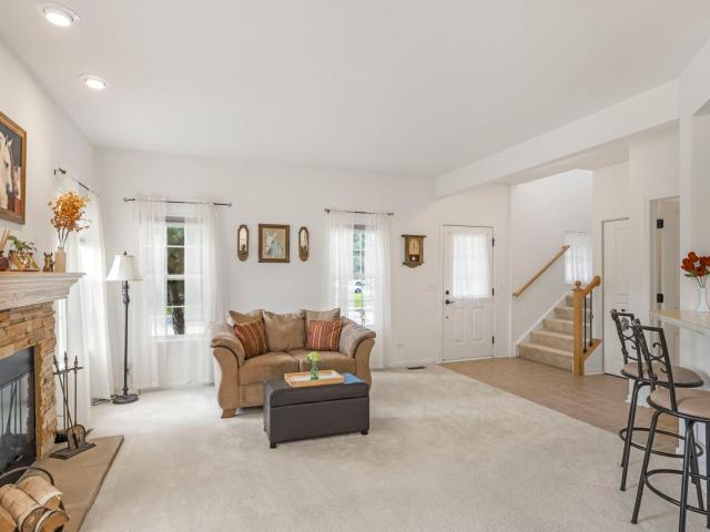 2702 Kendall Crossing