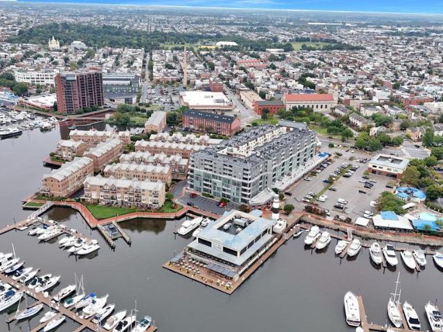 2702 Lighthouse Point East # 532