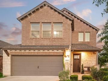 2702 Runnels Court