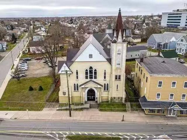 270 Commercial Street, Glace Bay, NS, B1A 6B4 commercial for.
