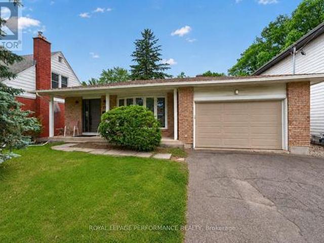 270 Compton Avenue, Ottawa, ON, K2B 5A9 house for sale | Listing ID X13452 | Royal LePage