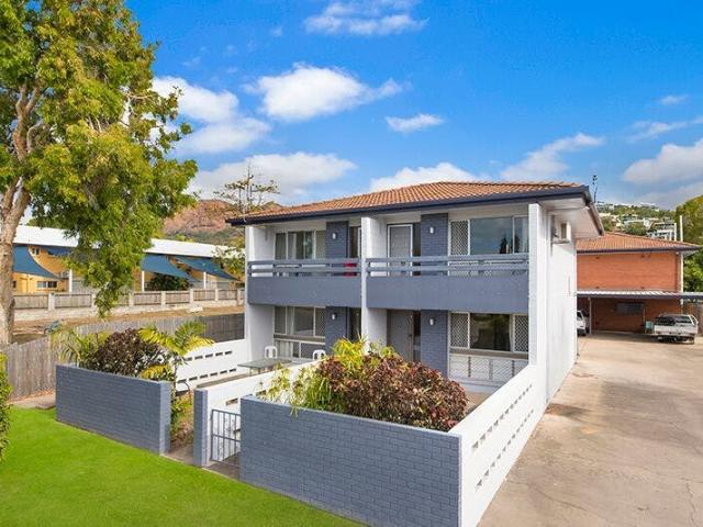2/70 cook street