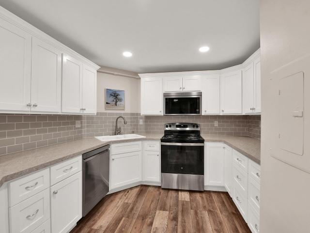 270 E Highland Ave, Unit 635