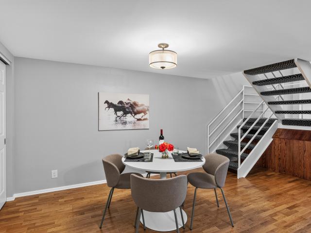 270 E Highland Ave, Unit 1021