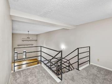 270 E Highland Ave, Unit 1023