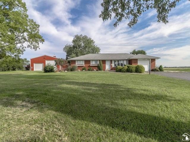 270 E Sterns Rd, Temperance, MI 48182