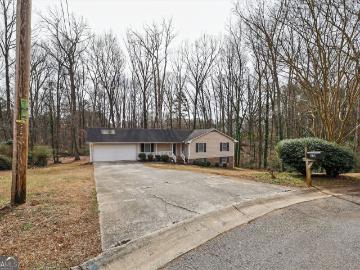 270 Fairfield Dr, Ellenwood, GA 30294 | MLS #10694