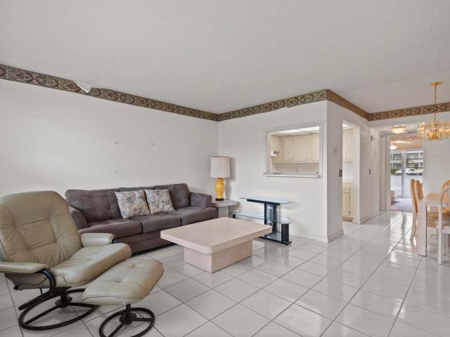 270 Farnham L, Unit 270, Deerfield Beach, FL 33442 | MLS #B26041