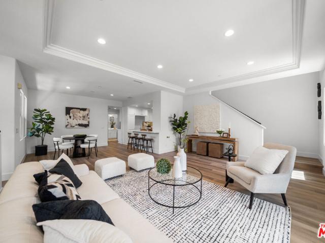 270 Lockford