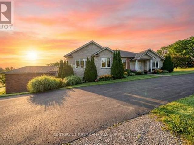 270 Mcgill Road, Brant Brantford Twp, ON, N0E 1K0 house for sale | Listing ID X13109 | Royal LePage