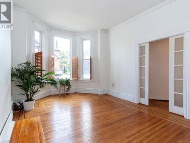 270 Queen Street S Unit# 1, Hamilton, ON, L8P 3T3 house for lease | Listing ID 40861 | Royal LePage