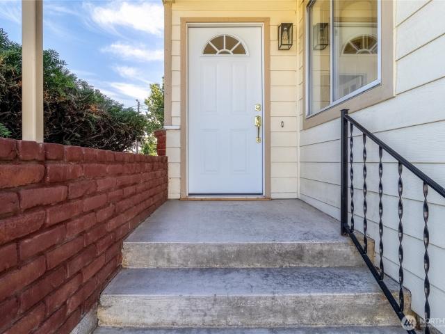 2714 Melrose Street