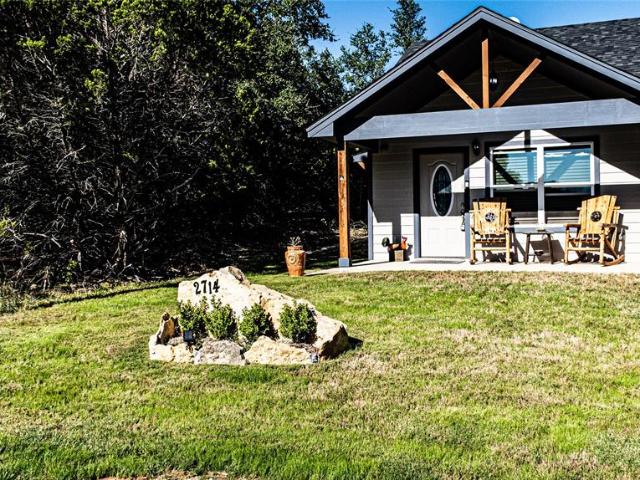 2714 San Gabriel Dr, 3 beds, 2 full baths